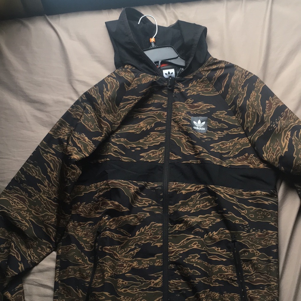 RARE ADIDAS ORIGINALS WINDBREAKER 10/10 CONDITION